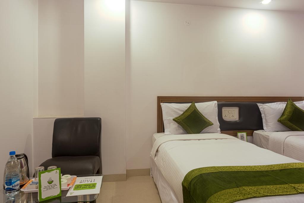 Arihant Hotel Хайдарабад Экстерьер фото
