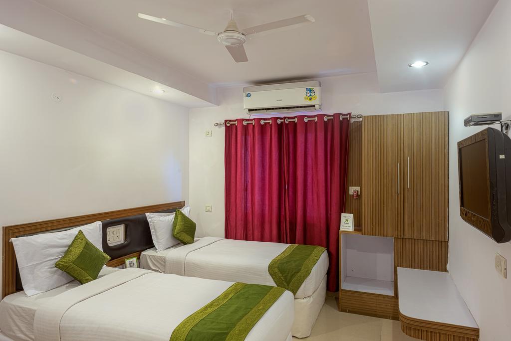 Arihant Hotel Хайдарабад Экстерьер фото