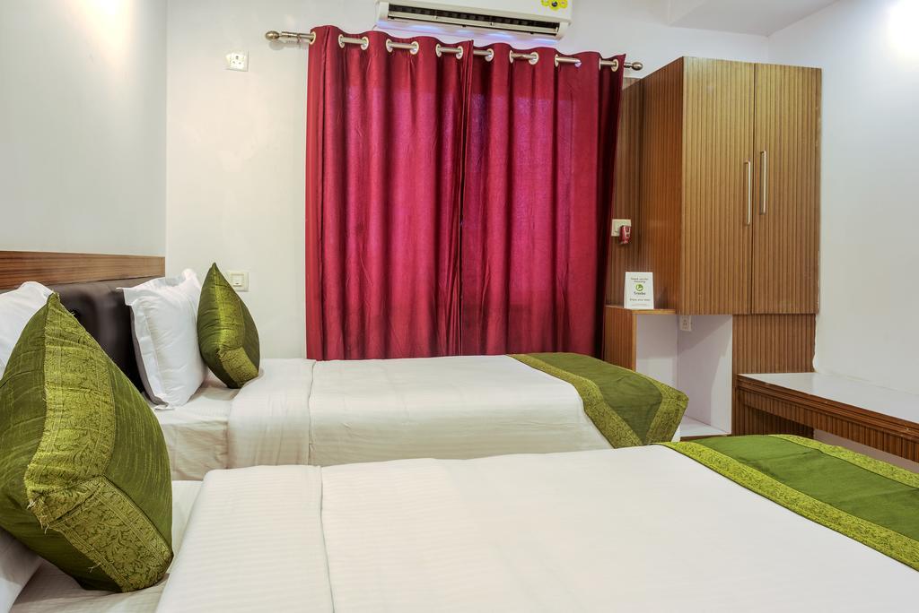 Arihant Hotel Хайдарабад Экстерьер фото