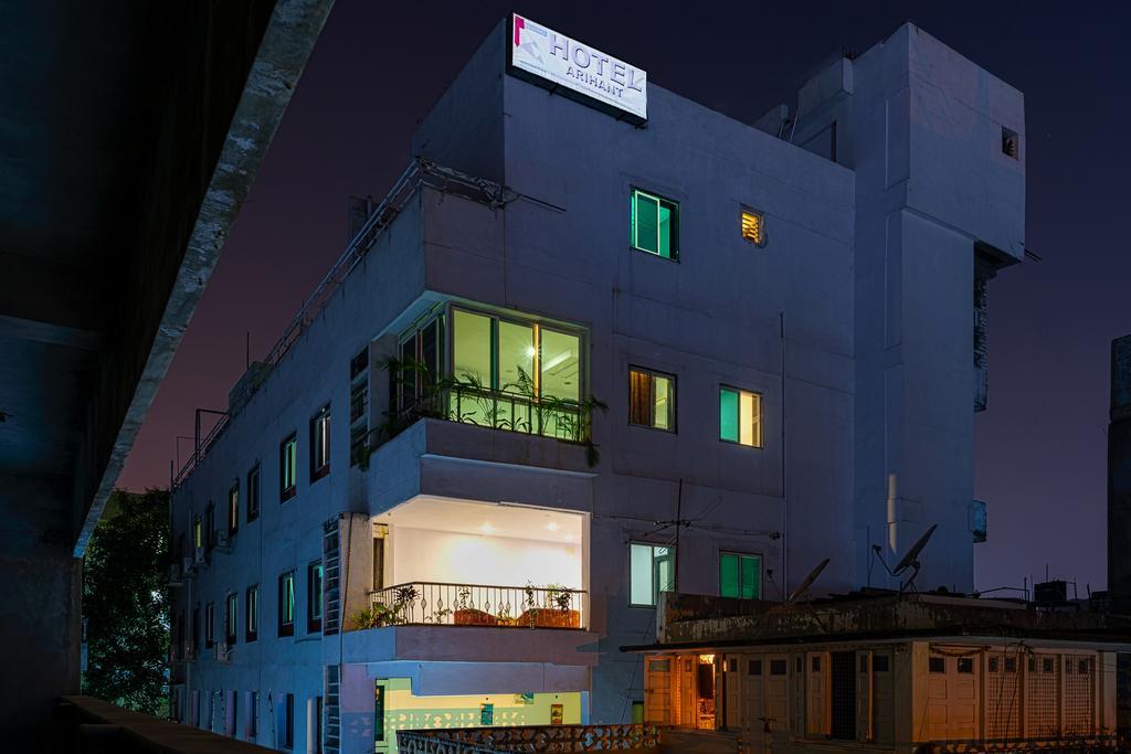 Arihant Hotel Хайдарабад Экстерьер фото