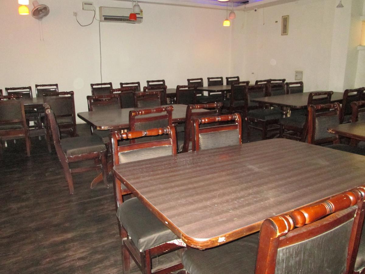 Arihant Hotel Хайдарабад Экстерьер фото